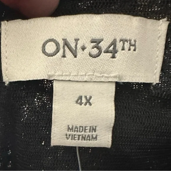 NWT Women’s Black Sequin Scoop Neck Top - Picture 4 of 6